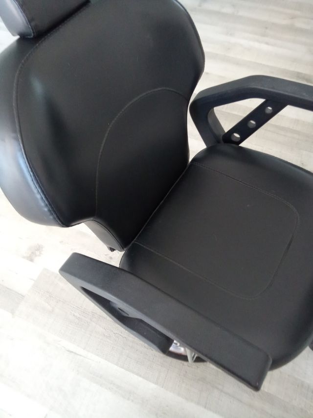 Se alquila silla barberos