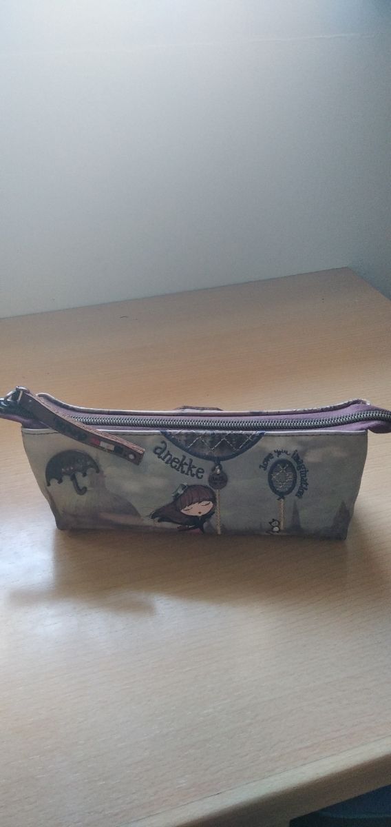 Estuche Anekke (SIN ESTRENAR)