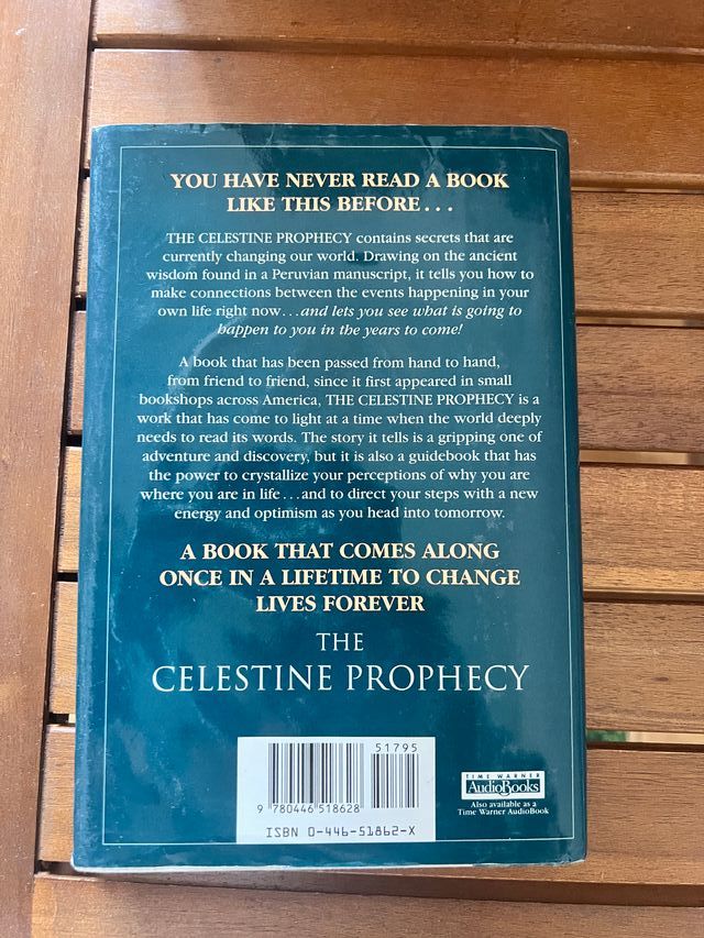 libro in inglese "the Celestine prophecy" di James
