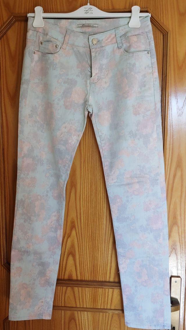 Pantaloni stampati fiori taglia 46