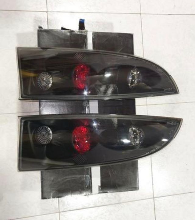 pilotos tras. FORD Focus