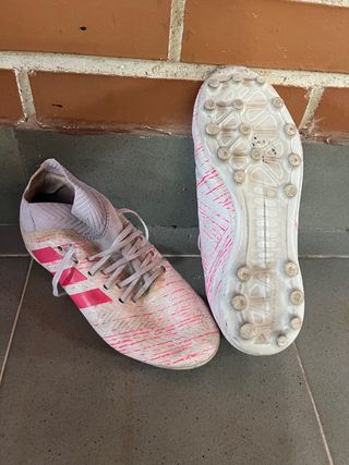 Botas de Fútbol Nemeziz Adidas