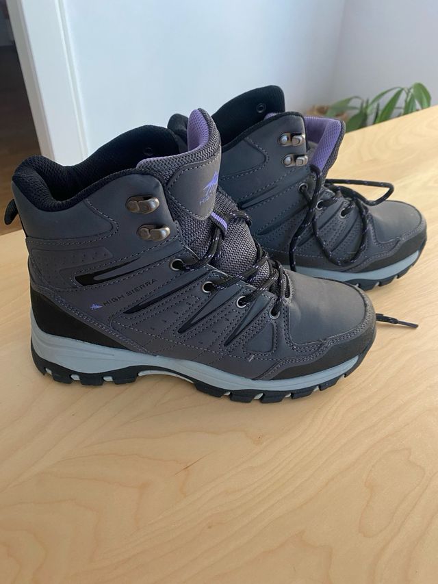 Botas montaña mujer