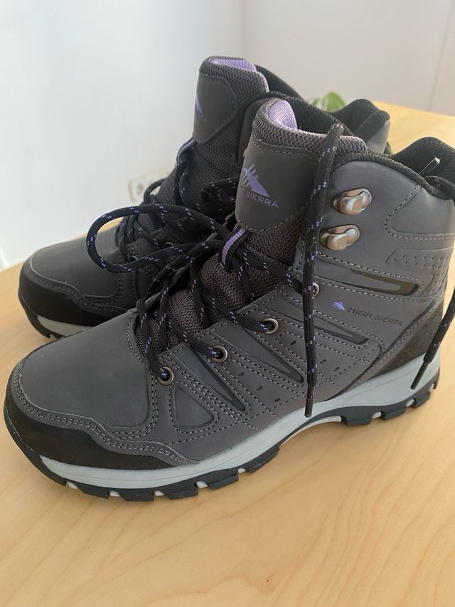 Botas montaña mujer