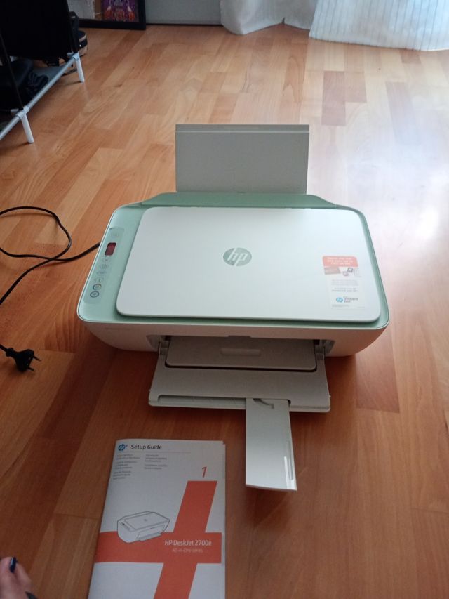 Impresora HP DeskJet 2722e all in one