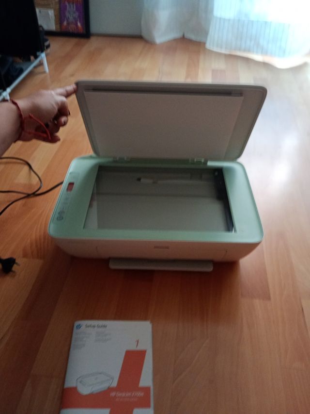 Impresora HP DeskJet 2722e all in one