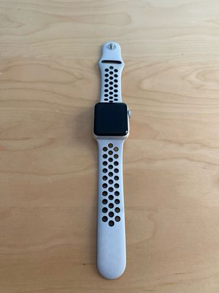 Apple watch serie 3 nike