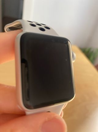 Apple watch serie 3 nike