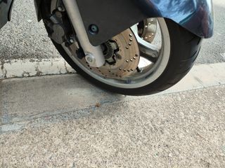 Kymco Xciting 500 con avería en el motor