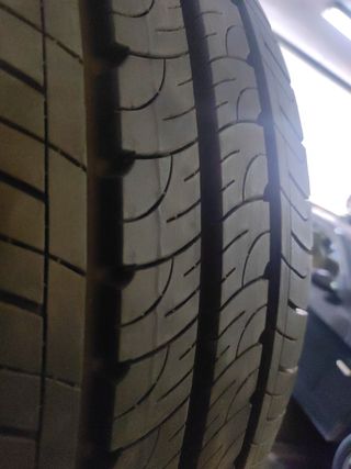 Neumático 235/65 r 16 goodyear 