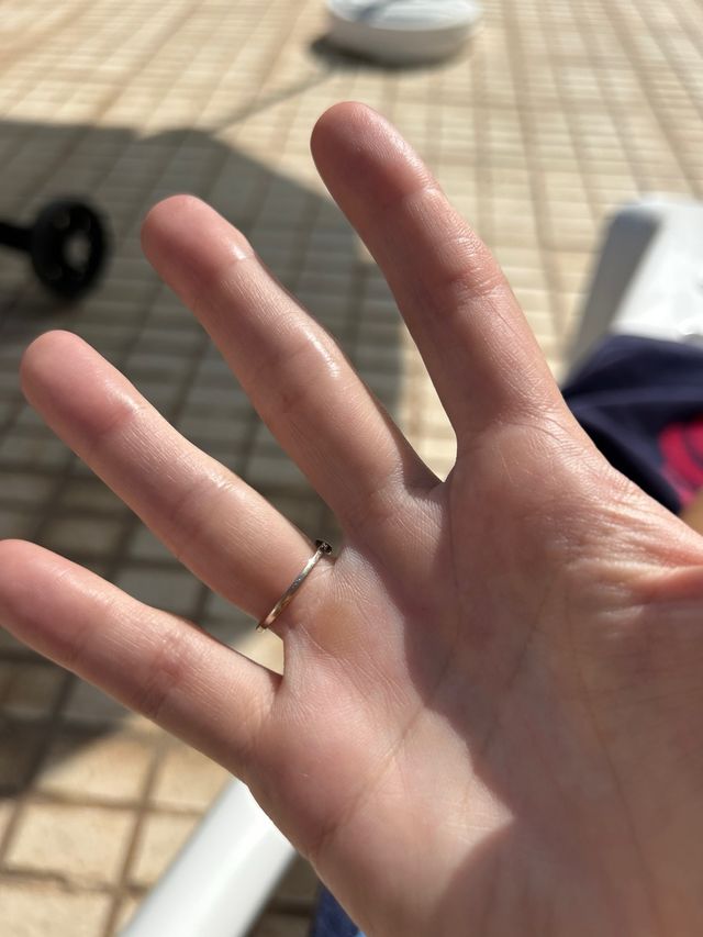 Sortija de 3 zafiros y 18 brillantes