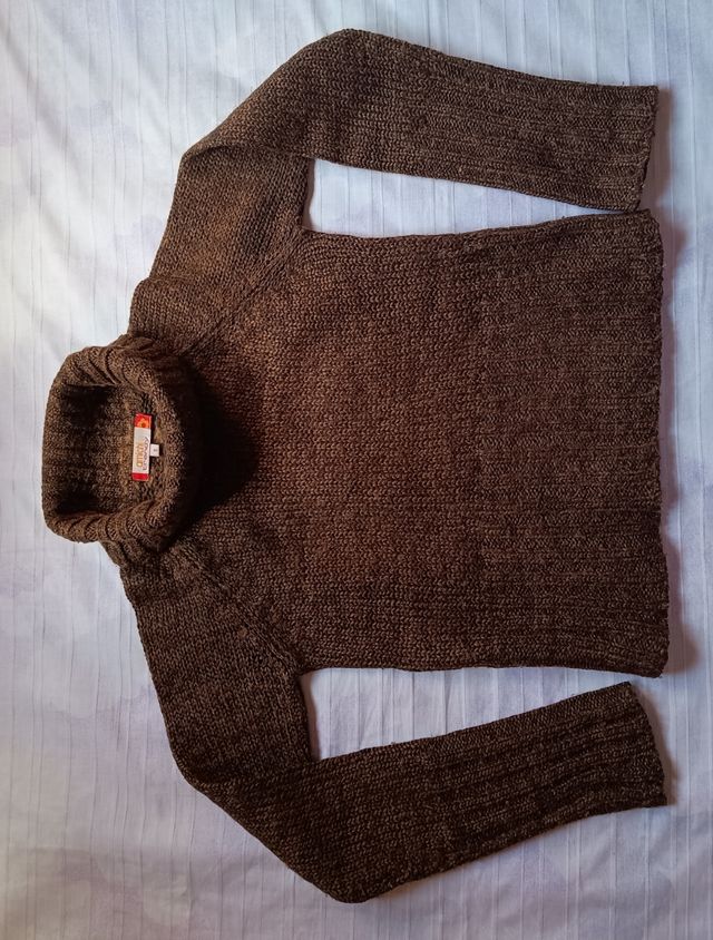 Jersey punto cuello alto