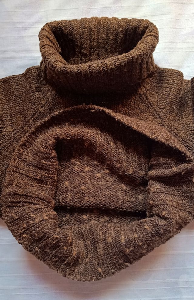 Jersey punto cuello alto