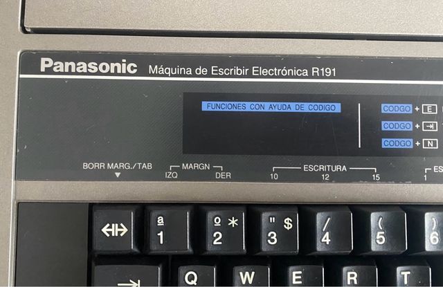 Máquina de escribir electrónica Panasonic
