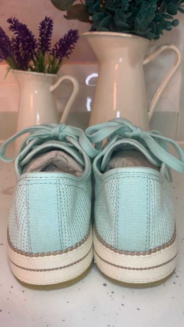 ¡¡¡Ultima oferta de verano!!!Zapatillas UGG nuevas