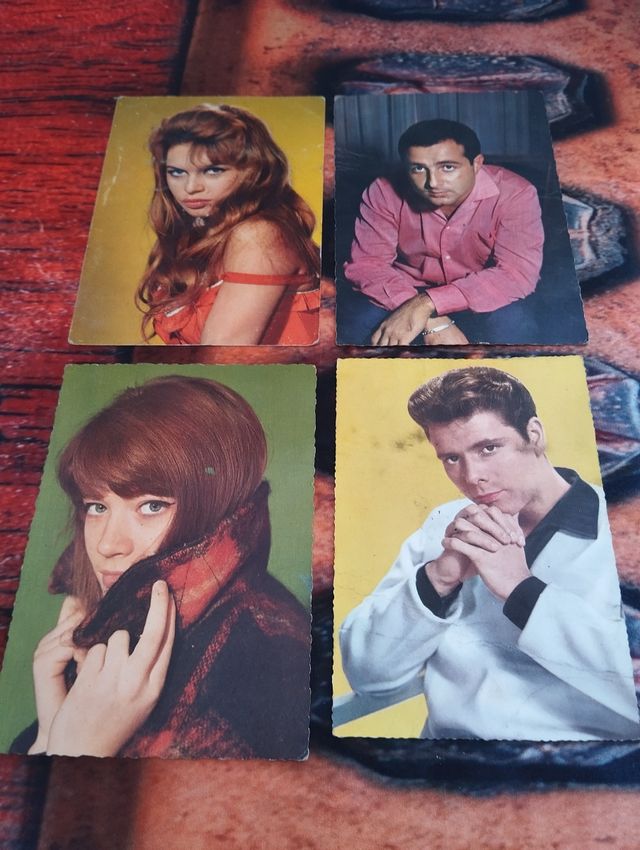 Colección de postales de los años 60