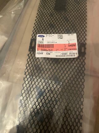 REJILLA SPORT FORD