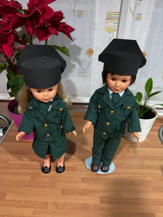 Nancy y Lucas pareja de la Guardia Civil artesanal