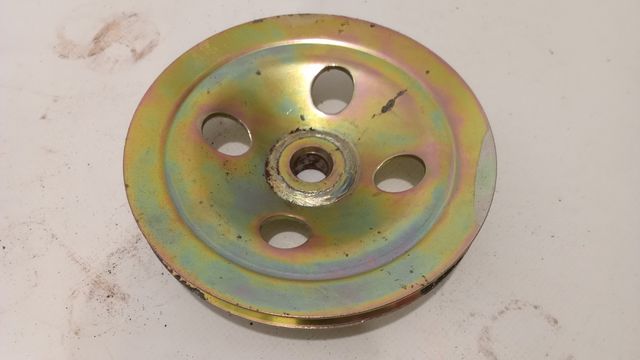 Polea bomba agua Renault 4 5 6 7 18