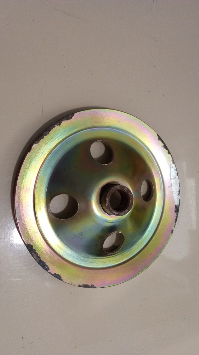 Polea bomba agua Renault 4 5 6 7 18