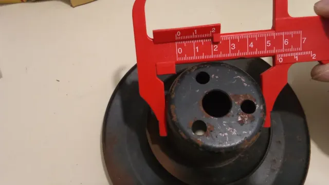 Polea bomba agua Renault 4 5 6 7 18