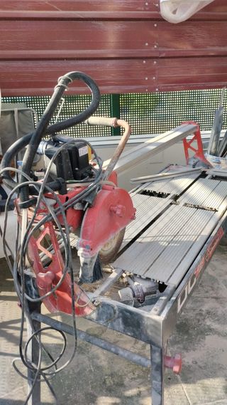 Corta azulejos Rubi DC-250-1200