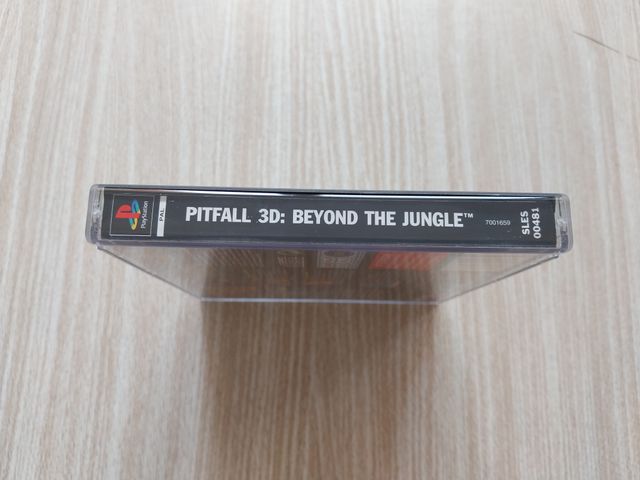 PITFALL 3D PAL ESPAÑA BEYOND THE JUNGLE PS1