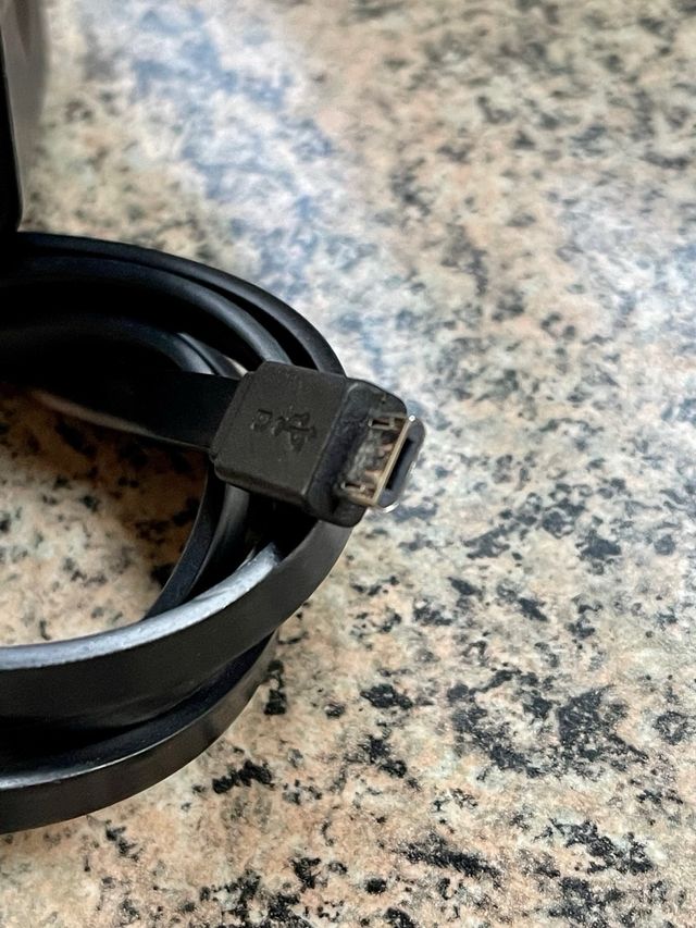 Cargador Lenovo original micro usb 10W