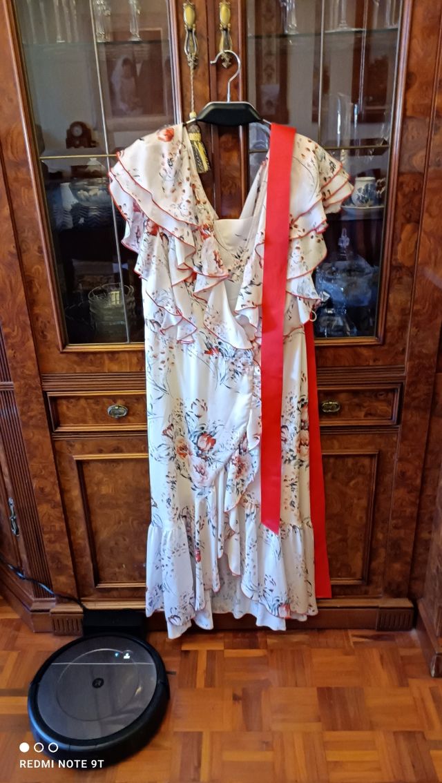 Vestido flores con volantes