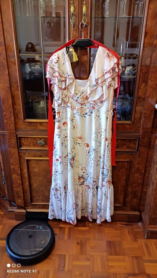 Vestido flores con volantes