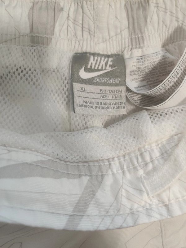 Bermudas NIKE