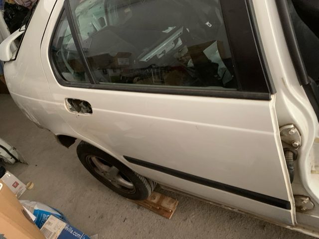 Puerta trasera derecha de Civic MB