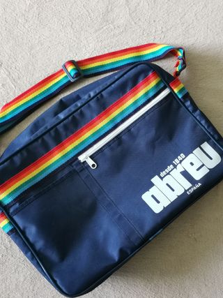 Bolsa de mano viaje. 