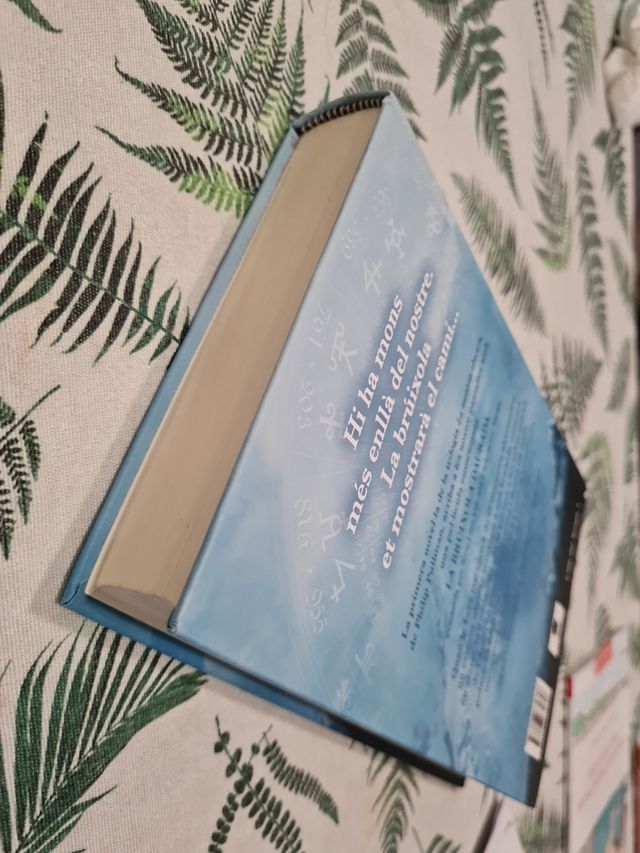 Libro la bruixola daurada