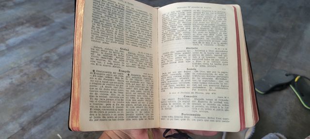 Libros de misa antiguos