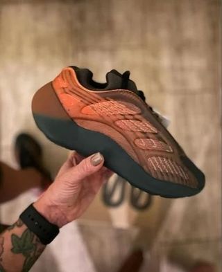 Zapatillas Adidas Yeezy 700 V3 'Copper Fade'