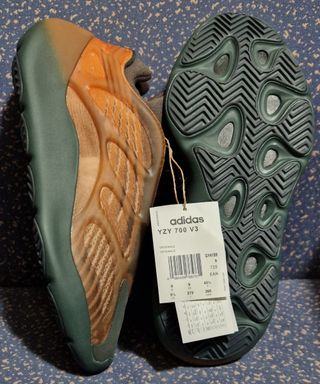 Zapatillas Adidas Yeezy 700 V3 'Copper Fade'