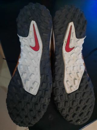 BOTAS DE FUTBOL T40