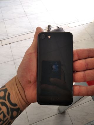 iPhone se 2020 64 gb