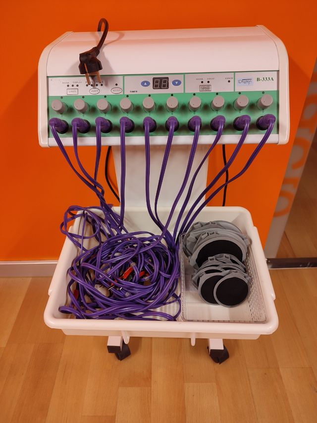 Maquina electro estimulación con carrito