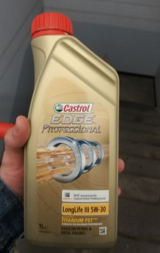 Castol Power Edge 5W 30