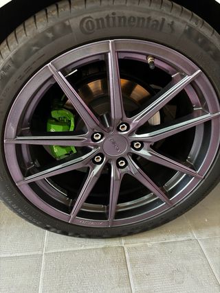 Llantas 18” con neumaticos continental