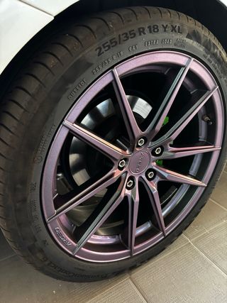 Llantas 18” con neumaticos continental