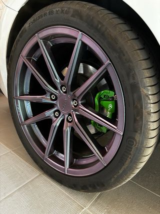 Llantas 18” con neumaticos continental
