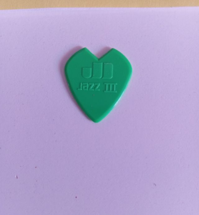 Púa Metallica "Kirk Hammer"