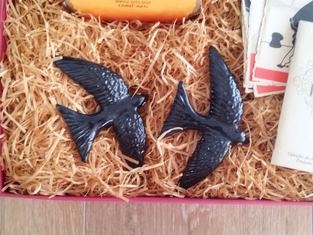 Caixa Uma vida Portuguesa - Andorinha voa voa