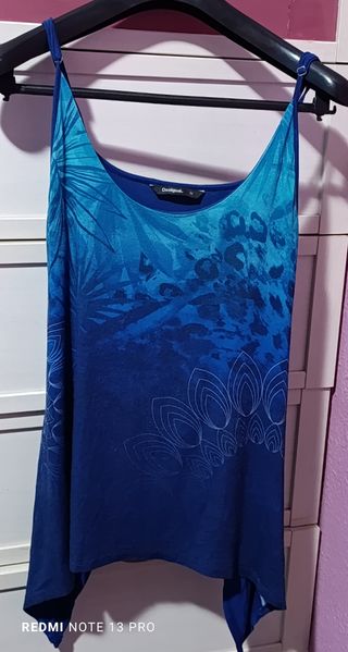 Camiseta mujer tirantes Desigual 