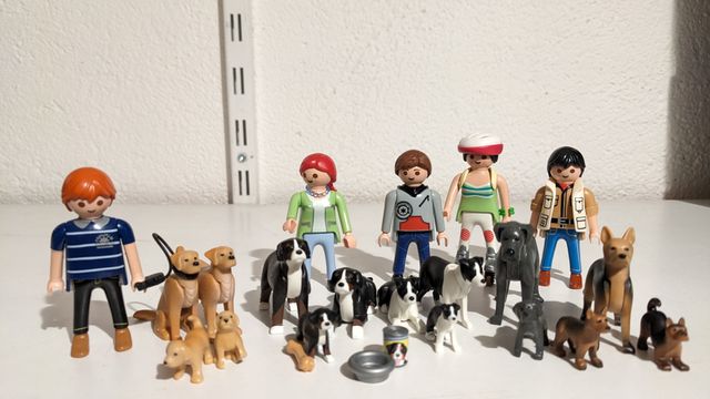 PERSONAJES PLAYMOBIL