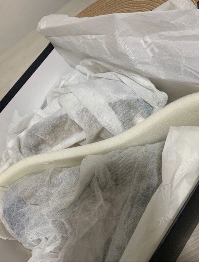 Decolletè spuntato Elisabetta Franchi 