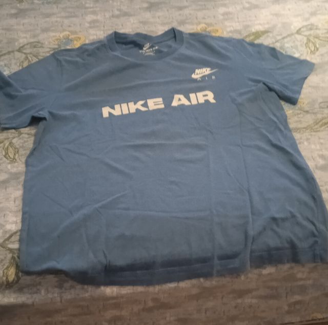 T-shirt Nike bluette tg M